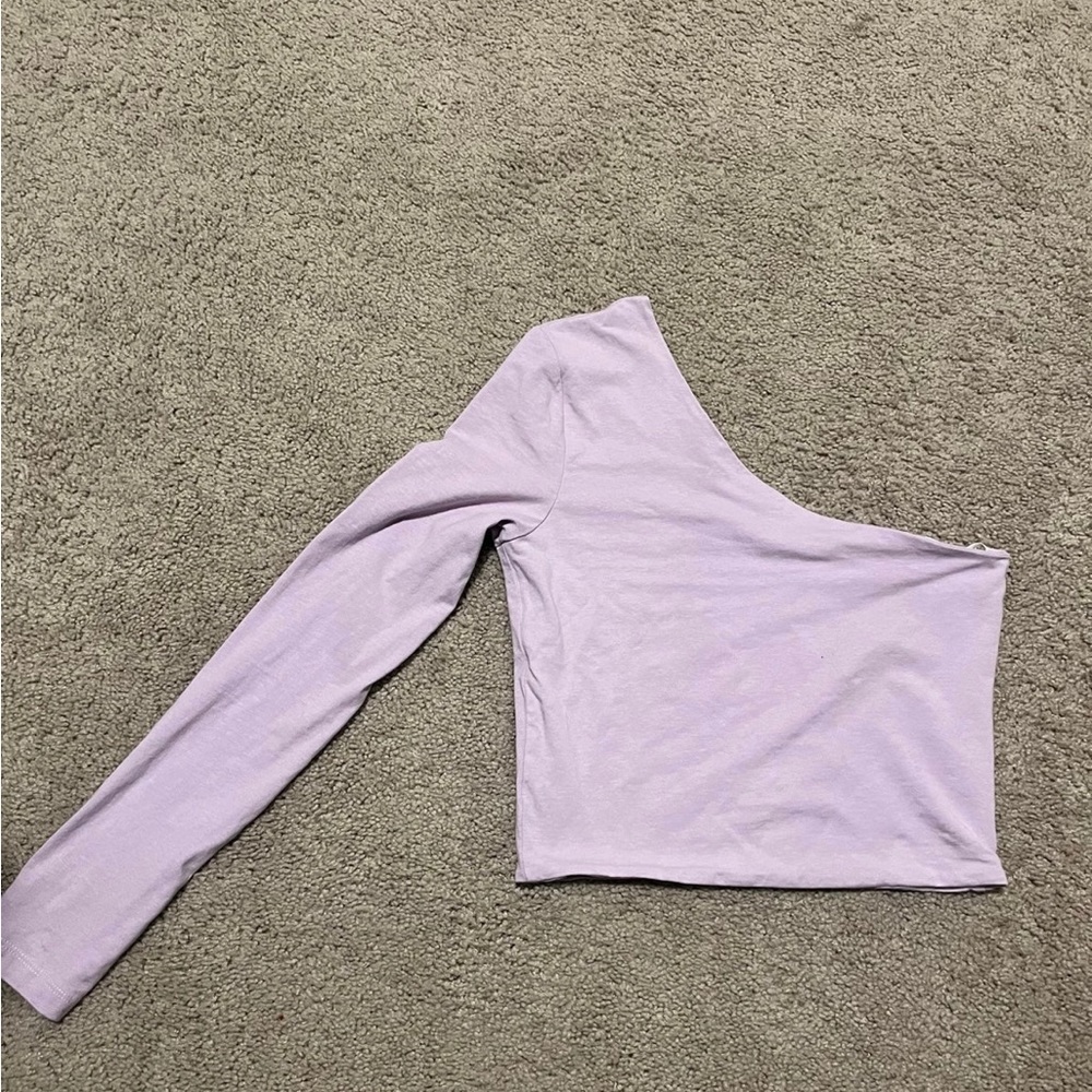 Lavender Cotton:On One Sleeve Crop Top